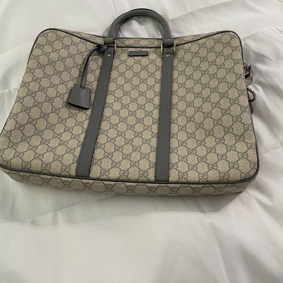 This is a almost new bag, no Steins Inside Out. - Picture 3 of 7